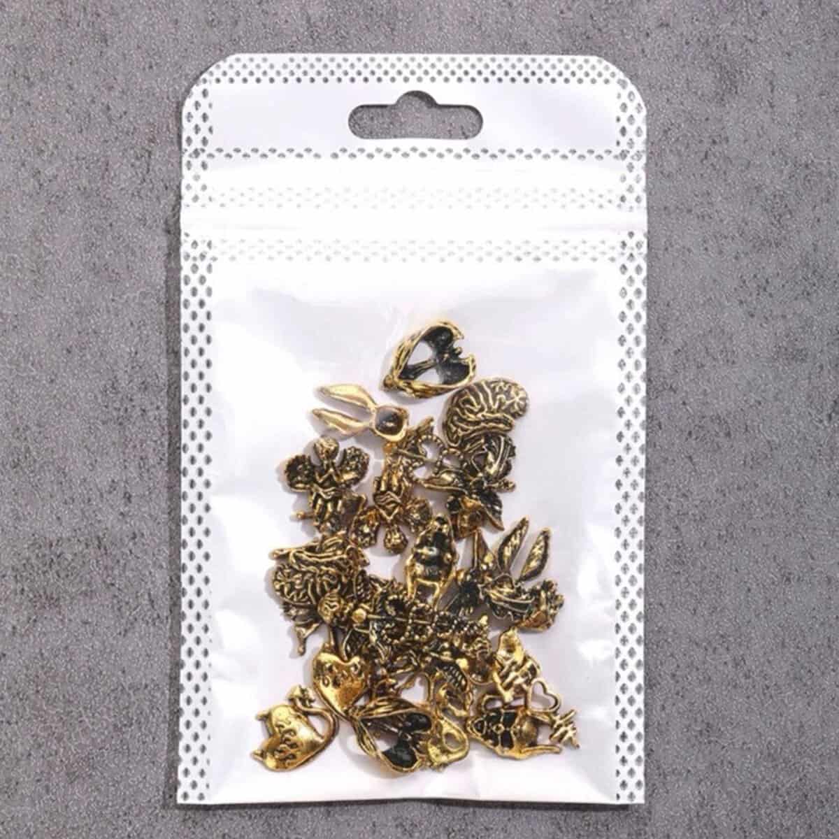 20 26pcs Gothic Spooky Halloween Nail Art Charms Rhinestones Decoration8 Scaled 1.jpg